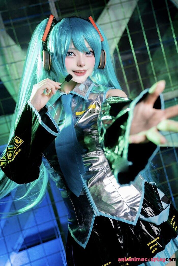 cosplay miku xinh đẹp