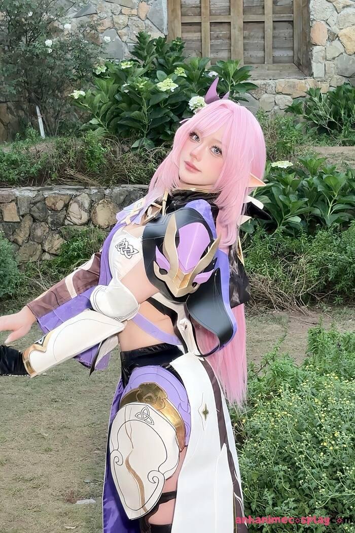 nguyễn thị hà vi cosplay siêu đẹp